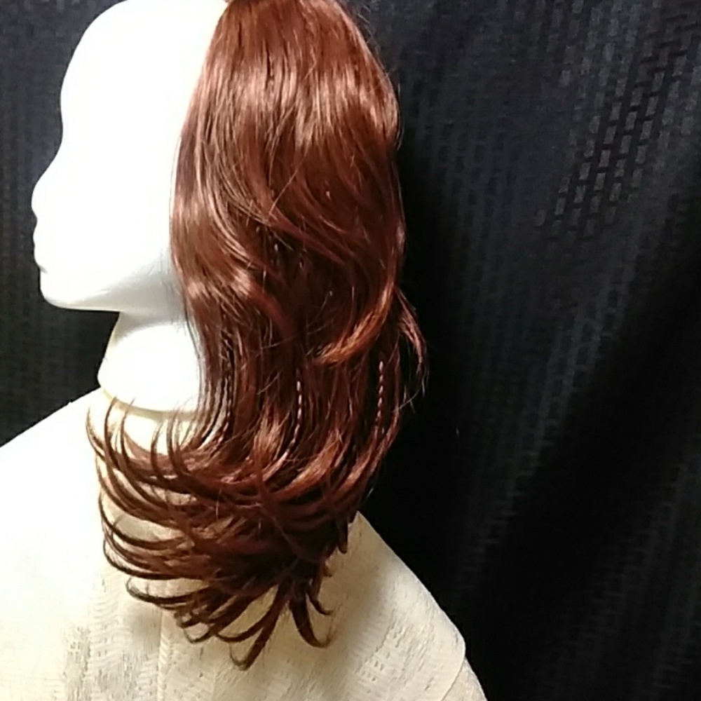 Clip on ponytail